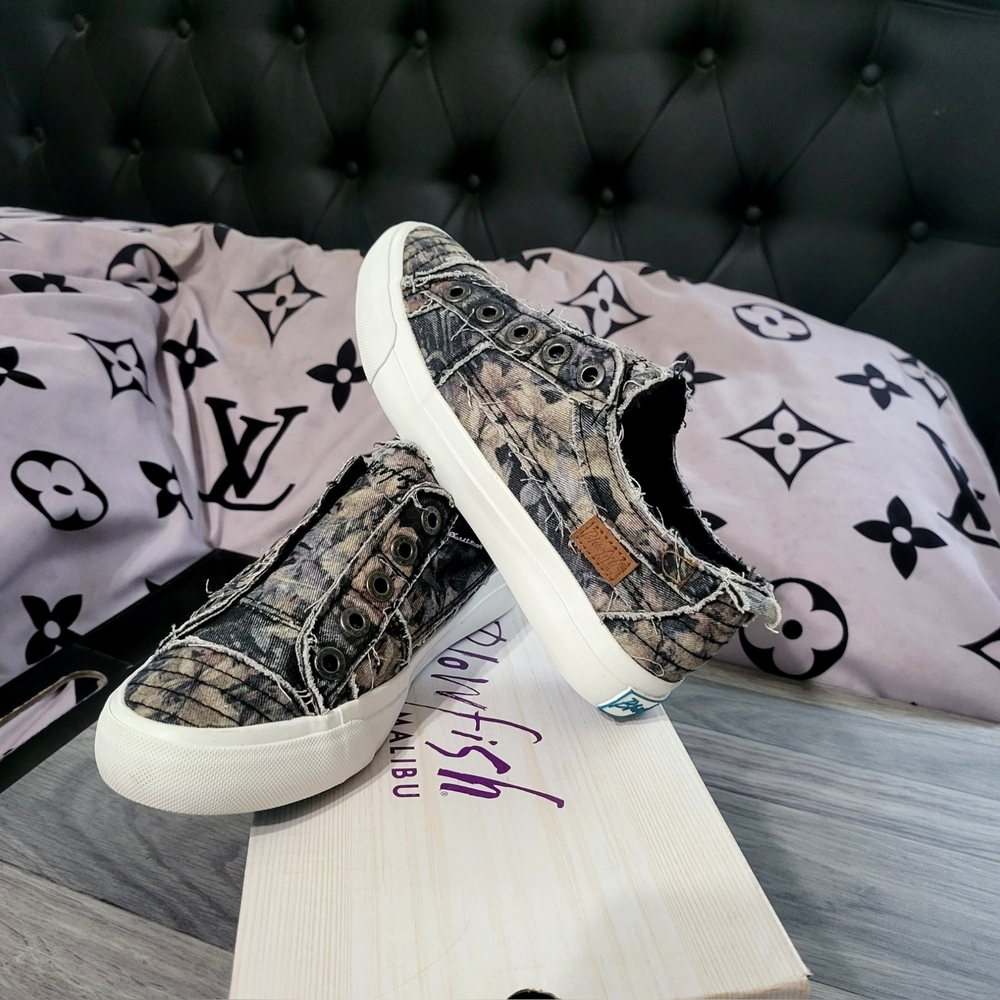 Blowfish ❤️ Play * Black Hawaiian Nights * 6.5